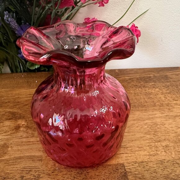 Vintage Cranberry Glass Vase‎ Diamond Thumbprint Pattern Ruffled Rim - Picture 4 of 7